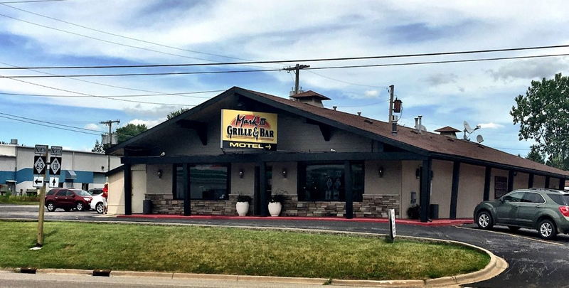 Mark III Grille & Bar and Inn (Royal Motel & Restaurant) - Web Listing (newer photo)